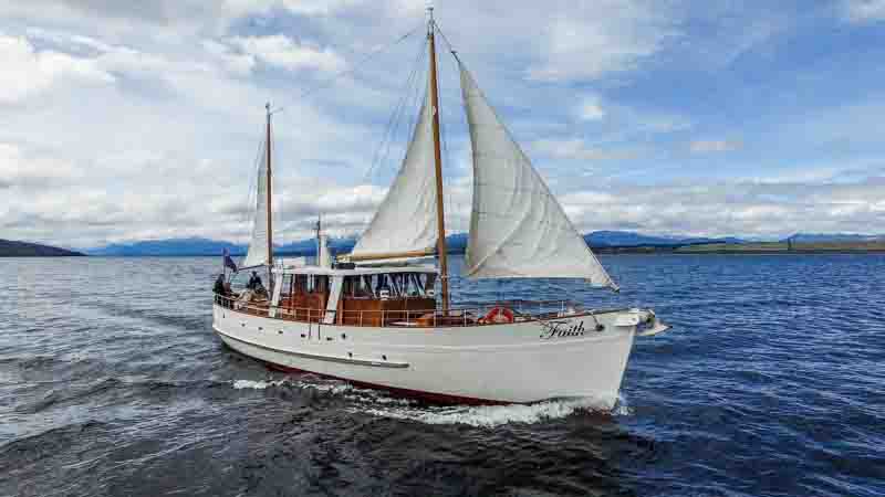 FAITH IN FIORDLAND CRUISE - MORNING TEA, EXPLORATION OR CHAMPAGNE CRUISE - EX TE ANAU